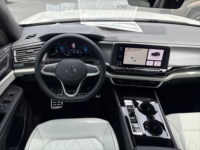 2026 Volkswagen Atlas Cross Sport SEL Premium R-Line