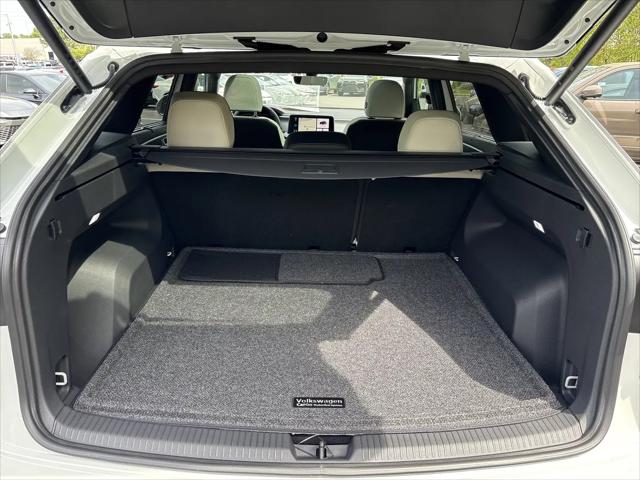 2026 Volkswagen Atlas Cross Sport SEL Premium R-Line