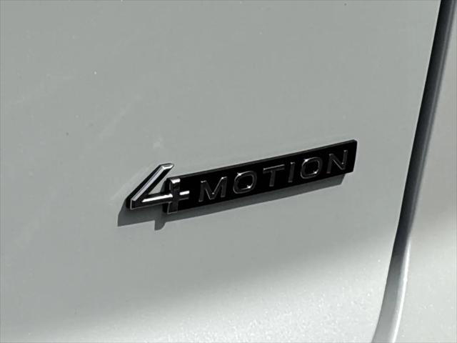 2026 Volkswagen Atlas Cross Sport SEL Premium R-Line