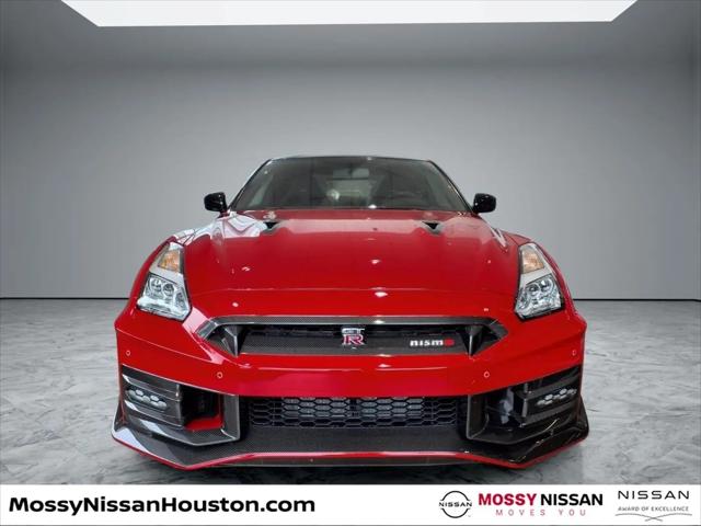 2024 Nissan GT-R NISMO Dual-clutch 6-Speed Transmission