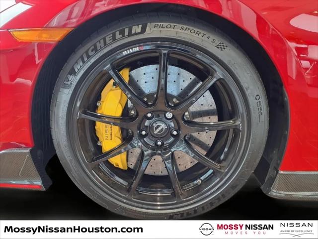 2024 Nissan GT-R NISMO Dual-clutch 6-Speed Transmission