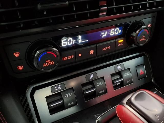 2024 Nissan GT-R NISMO Dual-clutch 6-Speed Transmission