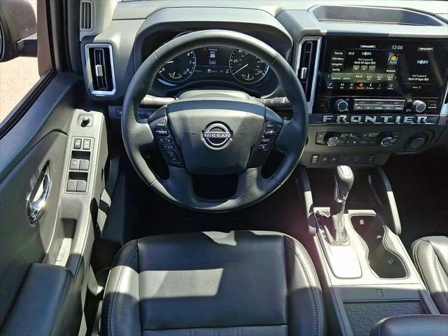 2025 Nissan Frontier Crew Cab SL 4x4