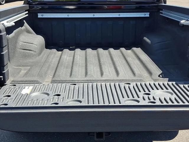 2025 Nissan Frontier Crew Cab SL 4x4