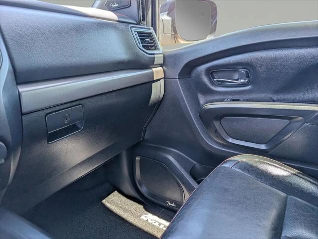 2023 Nissan Titan Crew Cab PRO-4X 4x4