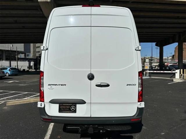 2025 Mercedes-Benz Sprinter 2500 High Roof 4-Cyl Diesel