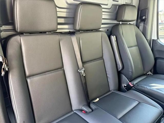 2025 Mercedes-Benz Sprinter 2500 High Roof 4-Cyl Diesel