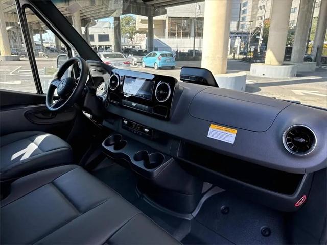 2025 Mercedes-Benz Sprinter 2500 High Roof 4-Cyl Diesel