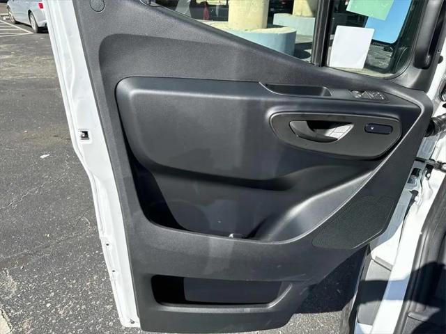 2025 Mercedes-Benz Sprinter 2500 High Roof 4-Cyl Diesel