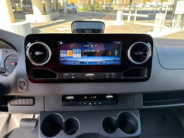 2025 Mercedes-Benz Sprinter 2500 High Roof 4-Cyl Diesel