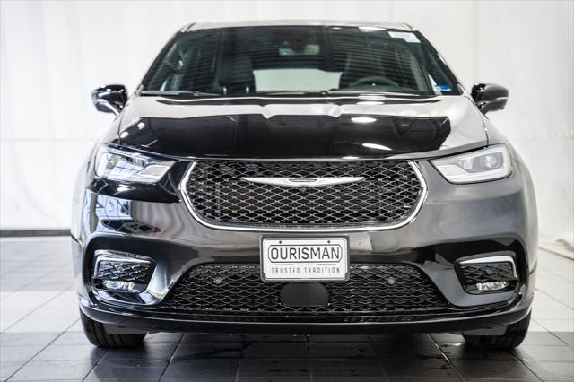 2026 Chrysler Pacifica Select AWD