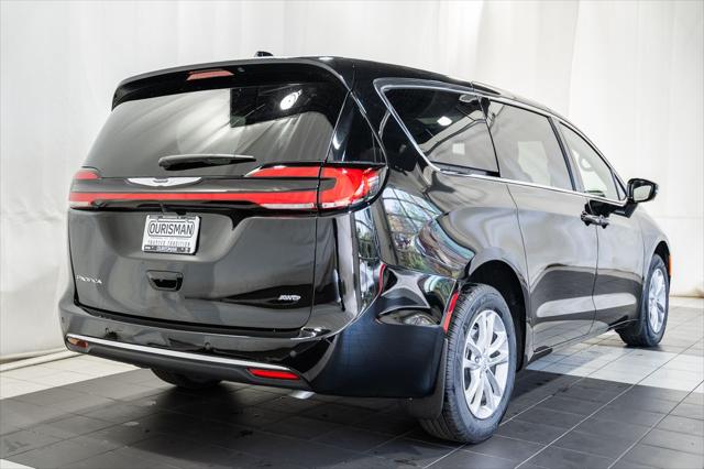 2026 Chrysler Pacifica Select AWD