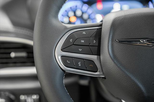 2026 Chrysler Pacifica Select AWD