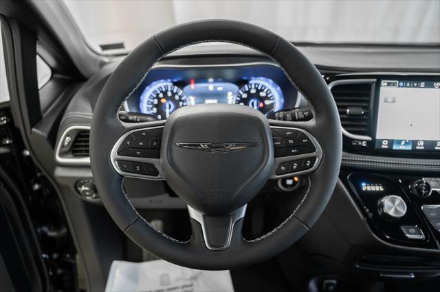 2026 Chrysler Pacifica Select AWD