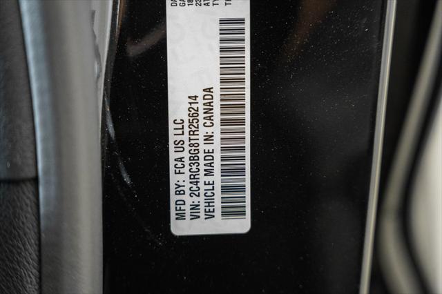 2026 Chrysler Pacifica Select AWD