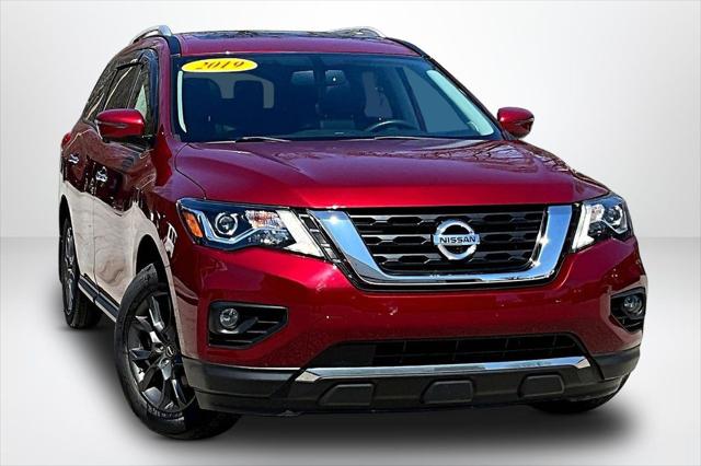 2019 Nissan Pathfinder SL