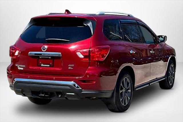 2019 Nissan Pathfinder SL