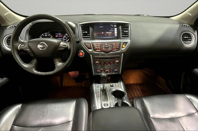 2019 Nissan Pathfinder SL