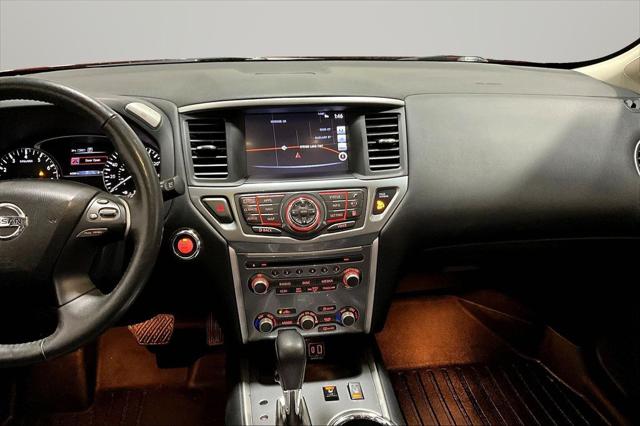 2019 Nissan Pathfinder SL