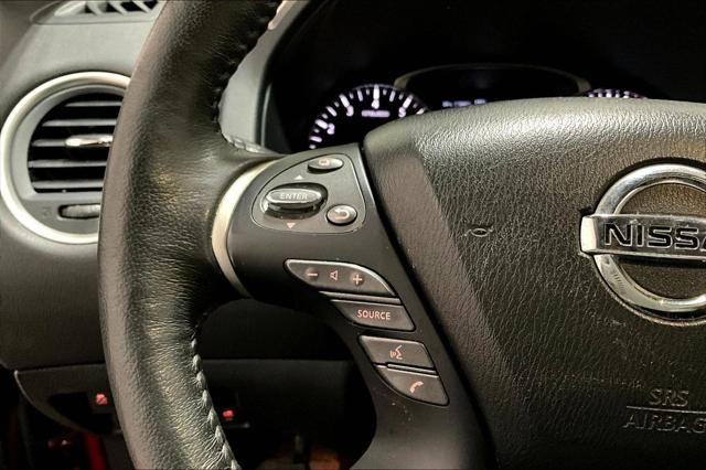 2019 Nissan Pathfinder SL
