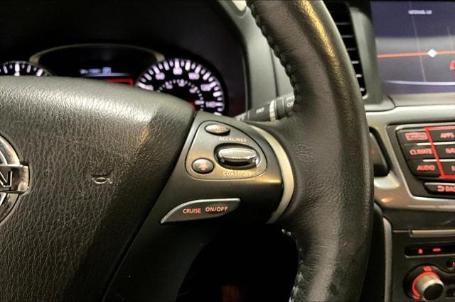 2019 Nissan Pathfinder SL