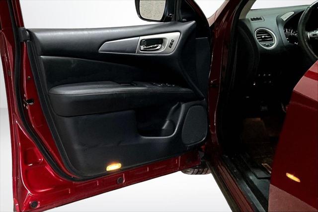 2019 Nissan Pathfinder SL