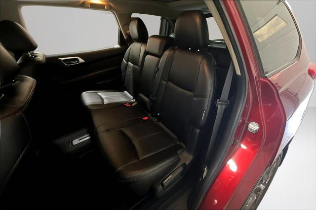 2019 Nissan Pathfinder SL