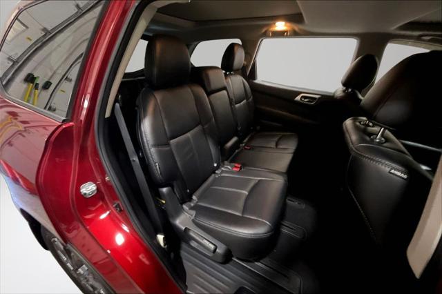 2019 Nissan Pathfinder SL