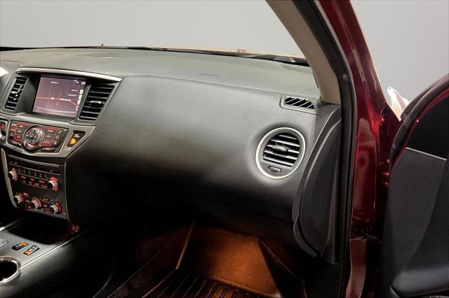 2019 Nissan Pathfinder SL
