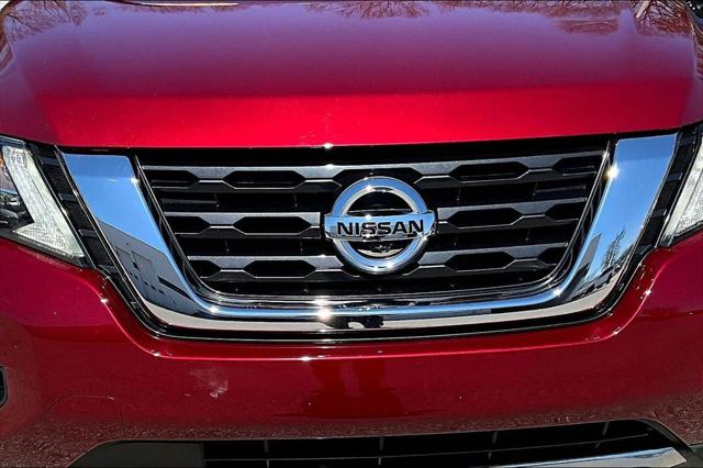 2019 Nissan Pathfinder SL