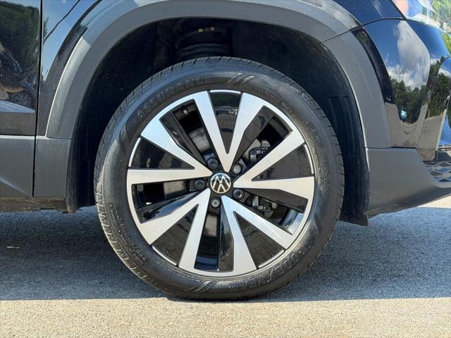 2024 Volkswagen Taos 1.5T SE