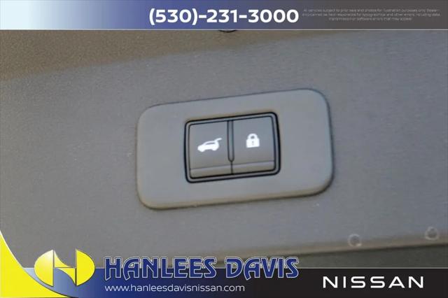 2026 Nissan LEAF PLATINUM+