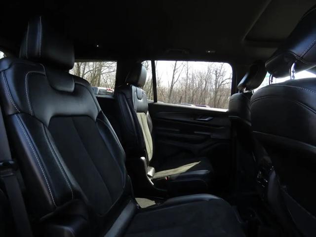 2023 Jeep Grand Cherokee L Altitude 4x4