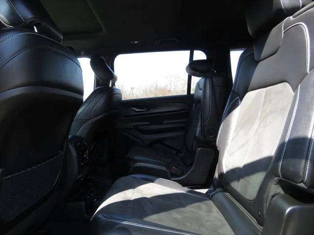 2023 Jeep Grand Cherokee L Altitude 4x4