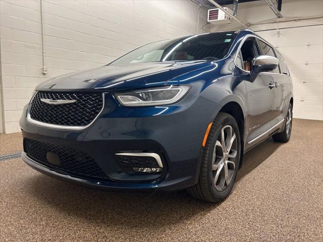 2024 Chrysler Pacifica Pinnacle AWD