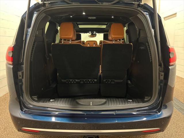 2024 Chrysler Pacifica Pinnacle AWD