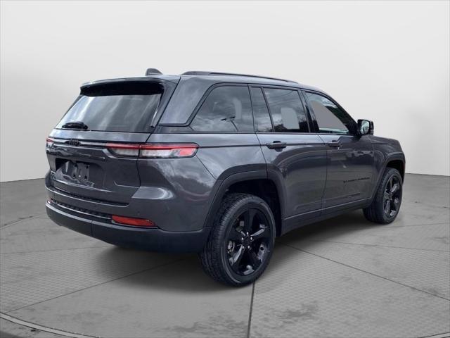 2023 Jeep Grand Cherokee Altitude 4x4