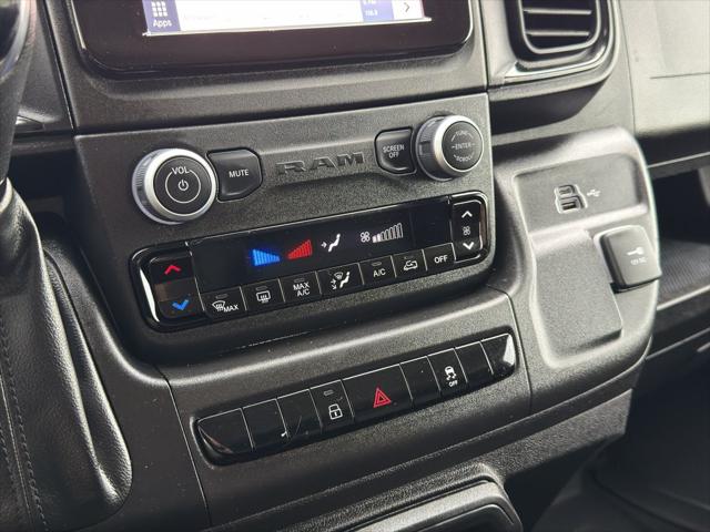 2025 Ram ProMaster 2500 Cargo Van Tradesman Low Roof 136" WB w/Pass Seat