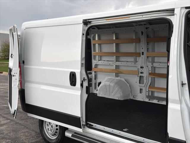2025 Ram ProMaster 2500 Cargo Van Tradesman Low Roof 136" WB w/Pass Seat