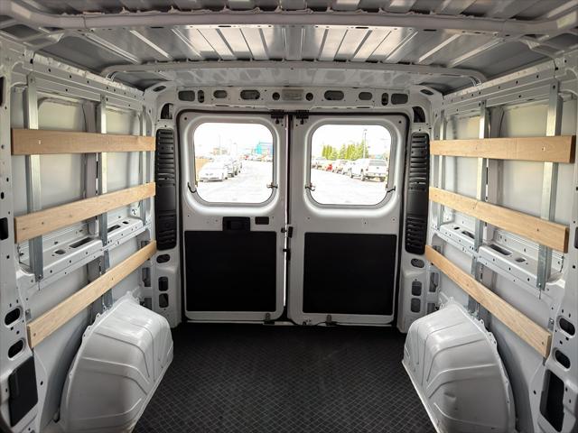 2025 Ram ProMaster 2500 Cargo Van Tradesman Low Roof 136" WB w/Pass Seat