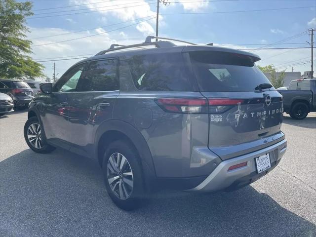 2024 Nissan Pathfinder SL FWD
