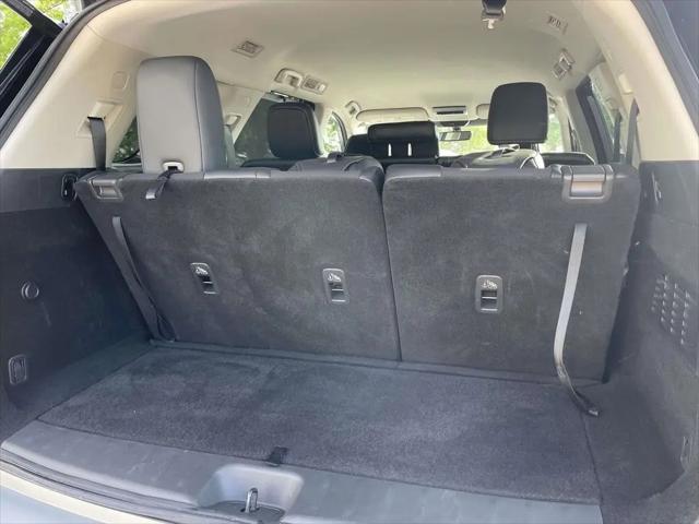 2024 Nissan Pathfinder SL FWD