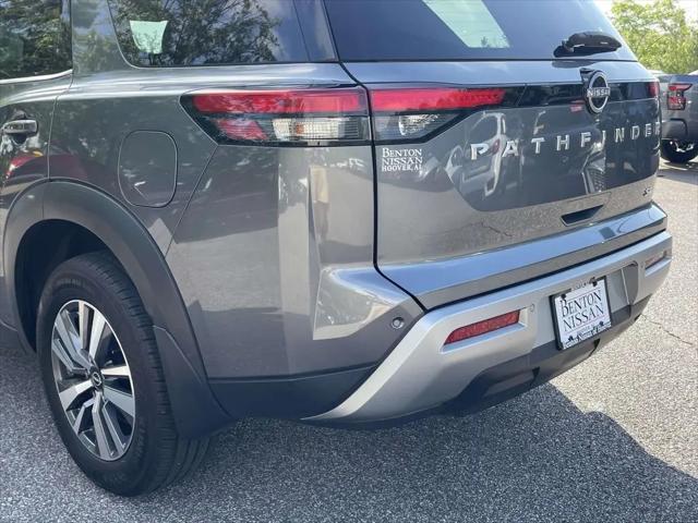 2024 Nissan Pathfinder SL FWD