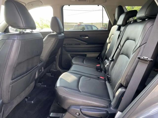 2024 Nissan Pathfinder SL FWD