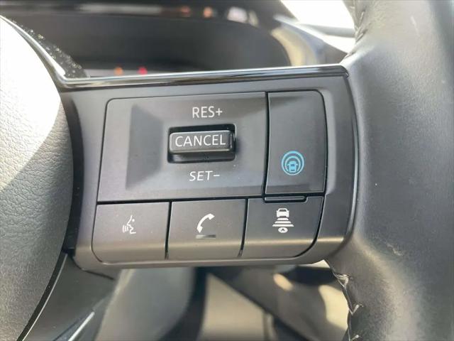 2024 Nissan Pathfinder SL FWD