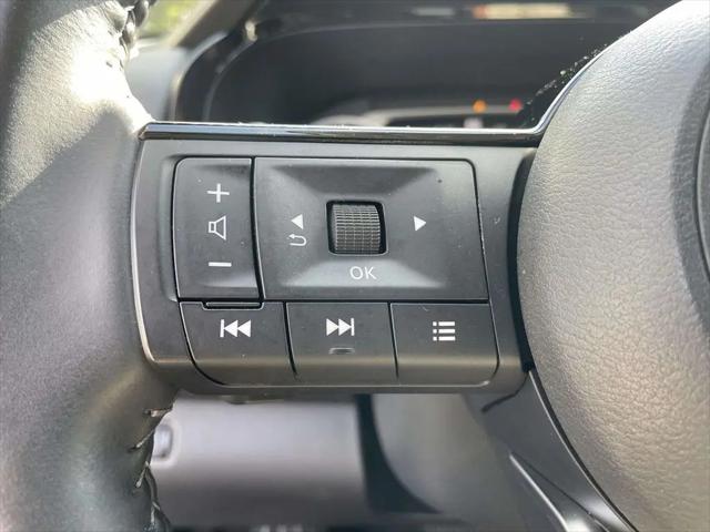 2024 Nissan Pathfinder SL FWD