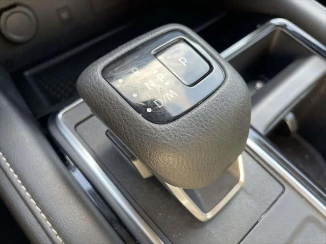 2024 Nissan Pathfinder SL FWD