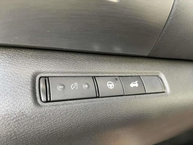 2024 Nissan Pathfinder SL FWD