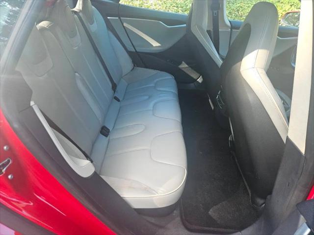 2014 Tesla Model S P85