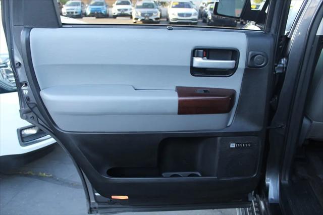 2014 Toyota Sequoia Platinum 5.7L V8